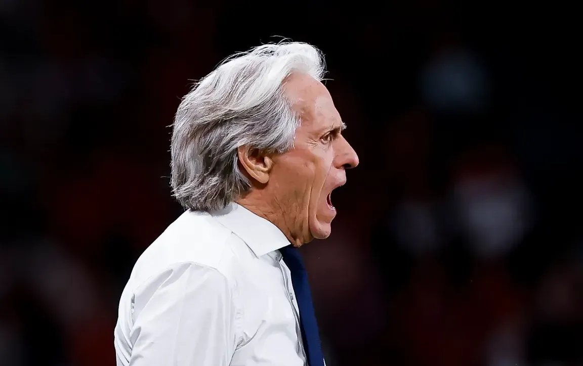 Jorge Jesus: "Ronaldo? Tirei-o para ter um avançado pressionante"